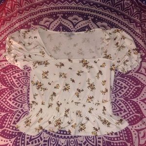 Jeans Warehouse • Crop Top